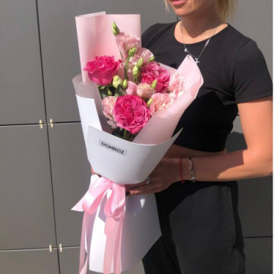 Букет комплимент с эустомой