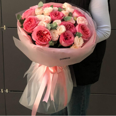 Букет из пионовидных роз 